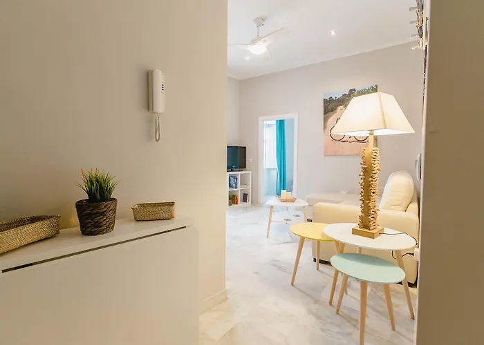 La Casa Del Almirante * Кадис